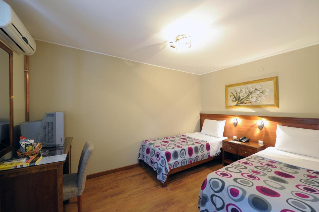 Hotel 1000 Ruza Beograd Ngoại thất bức ảnh
